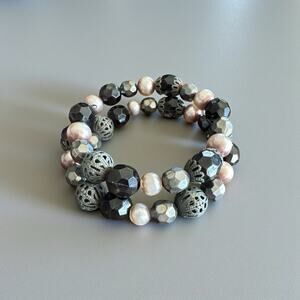 Acrylic Memory Wire Stacked Beaded Bracelet Black Gray Boho Elegant Eveningwear